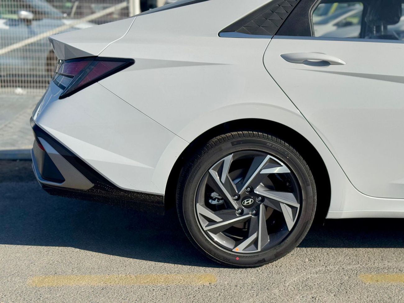 Hyundai Elantra Comfort 1.5L Petrol 2025 Export Price @ 44,000 AED