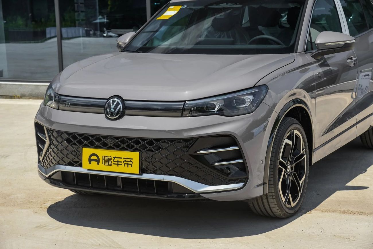 فولكس واجن تيجوان Pro 380TSI 4WD R-Line Premium Edition