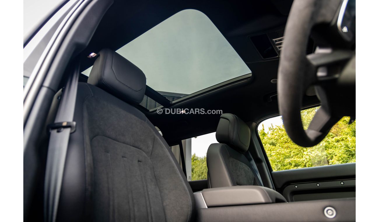 Land Rover Defender 110 DEFENDER V8 RHD