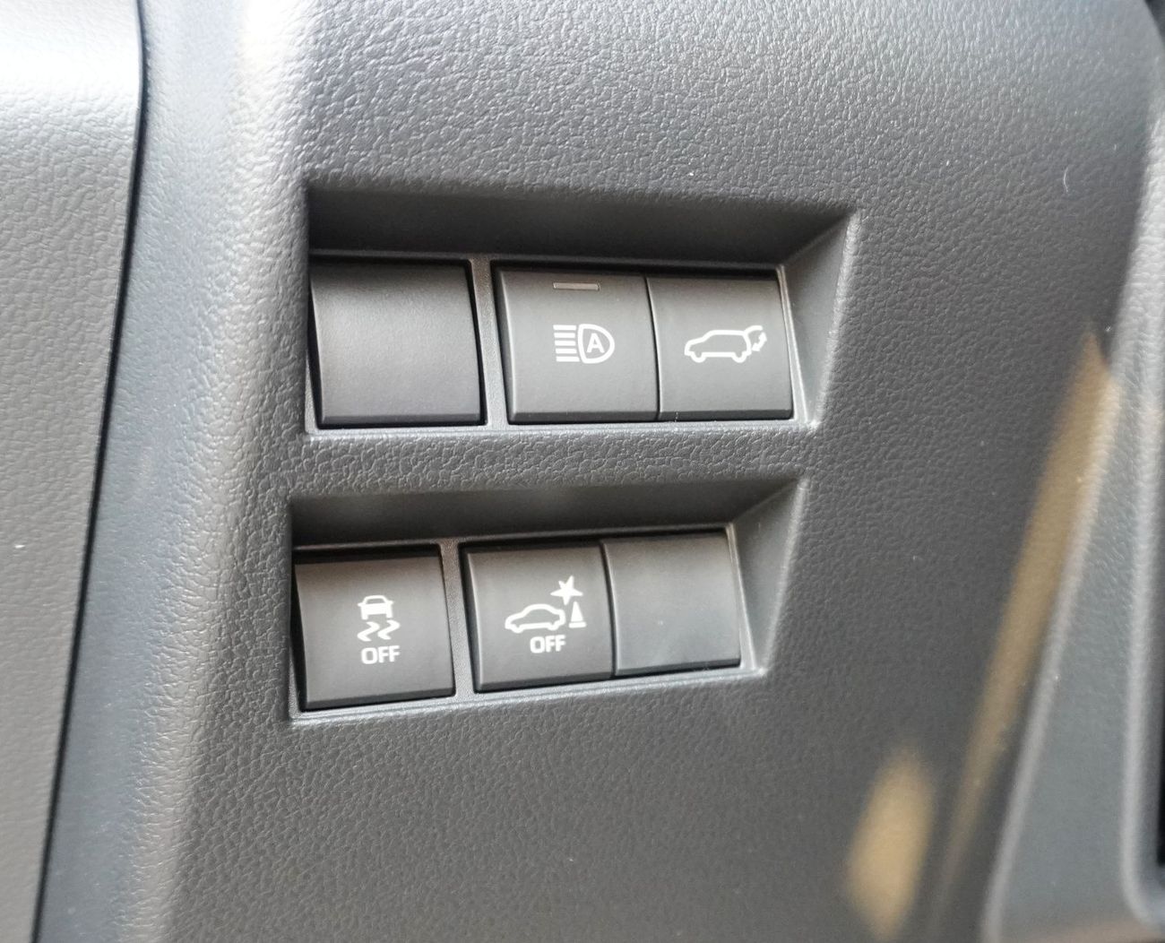 Toyota Land Cruiser 3.5T VXR Hybrid