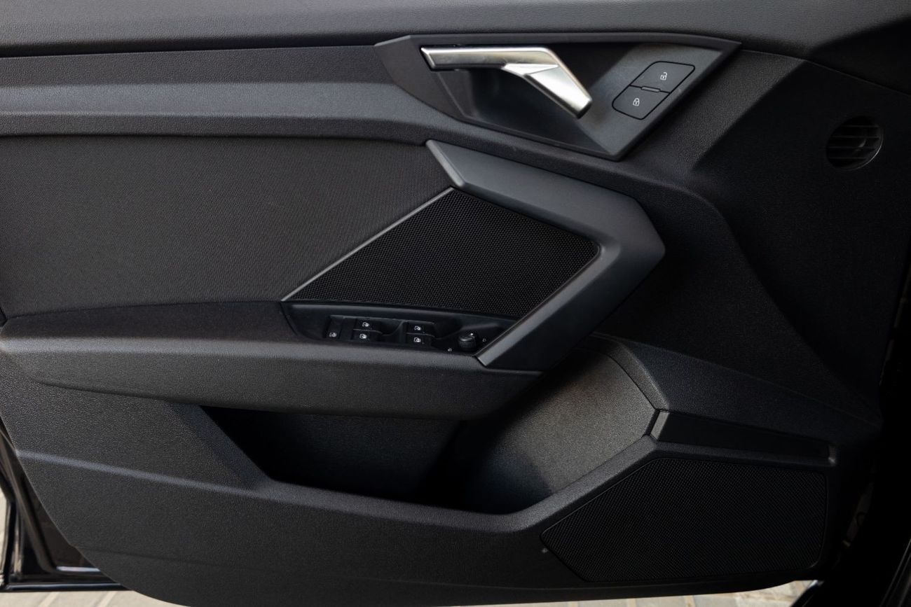 أودي A3 35 TFSI 1.4L Audi A3 35TFSI 2021 GCC under Warranty with Flexible Down-Payment.