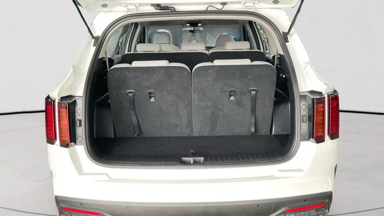 كيا سورينتو 2.5 LX 2WD AUTO | شامل الضمان | 0 ﺪﻔﻋﺓ ﺃﻮﻟﻯ