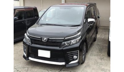 Toyota Voxy ZRR85W