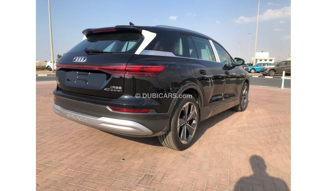 Audi etron AUDI_Q5_E TRON 2022