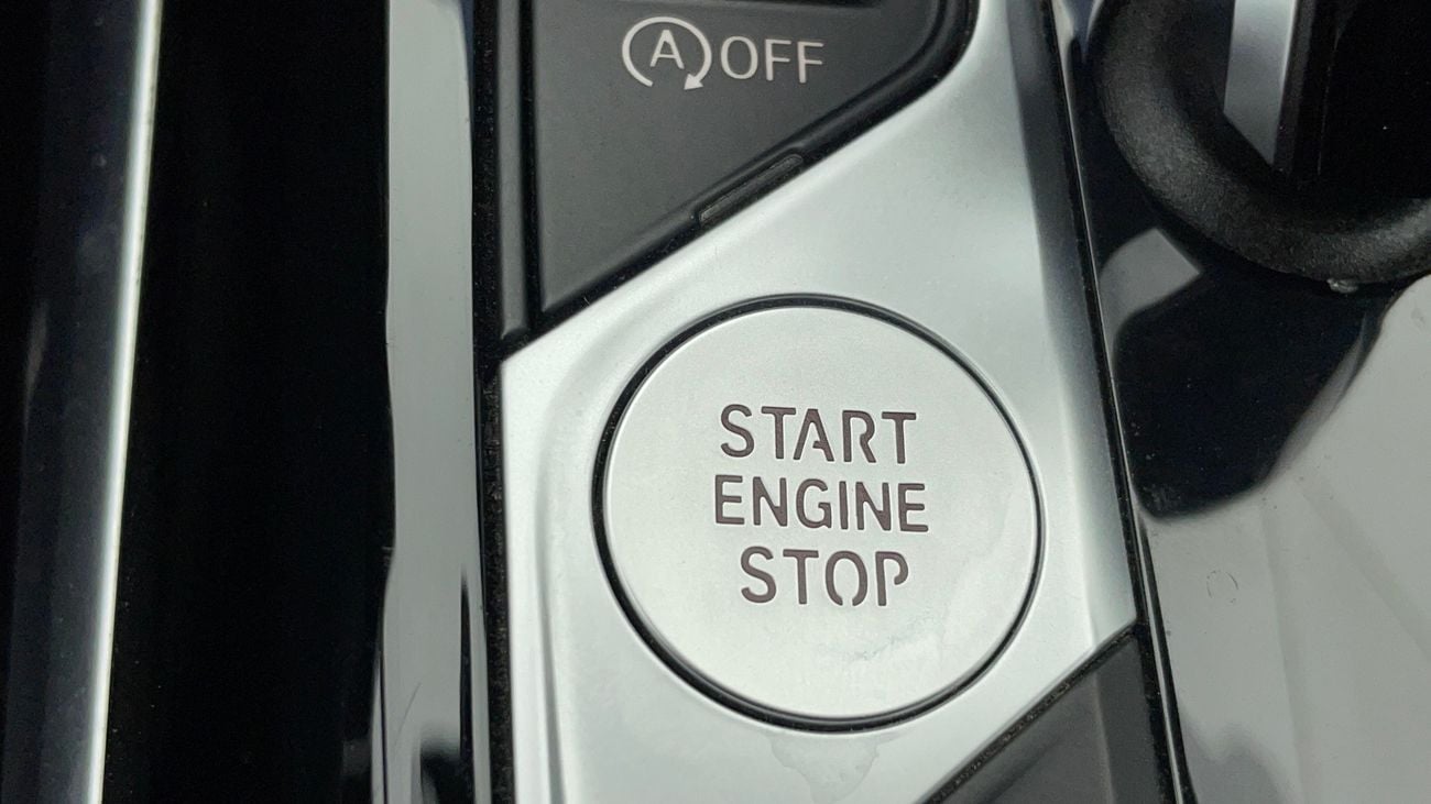 BMW 320i EXCLUSIVE 2 | Zero Down Payment | Home Test Drive