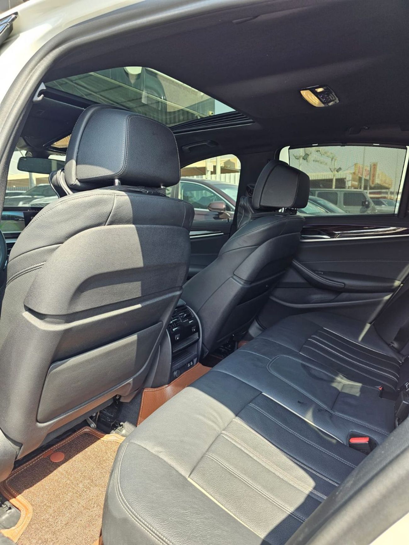 BMW 520i M Sport Comfort 2.0L