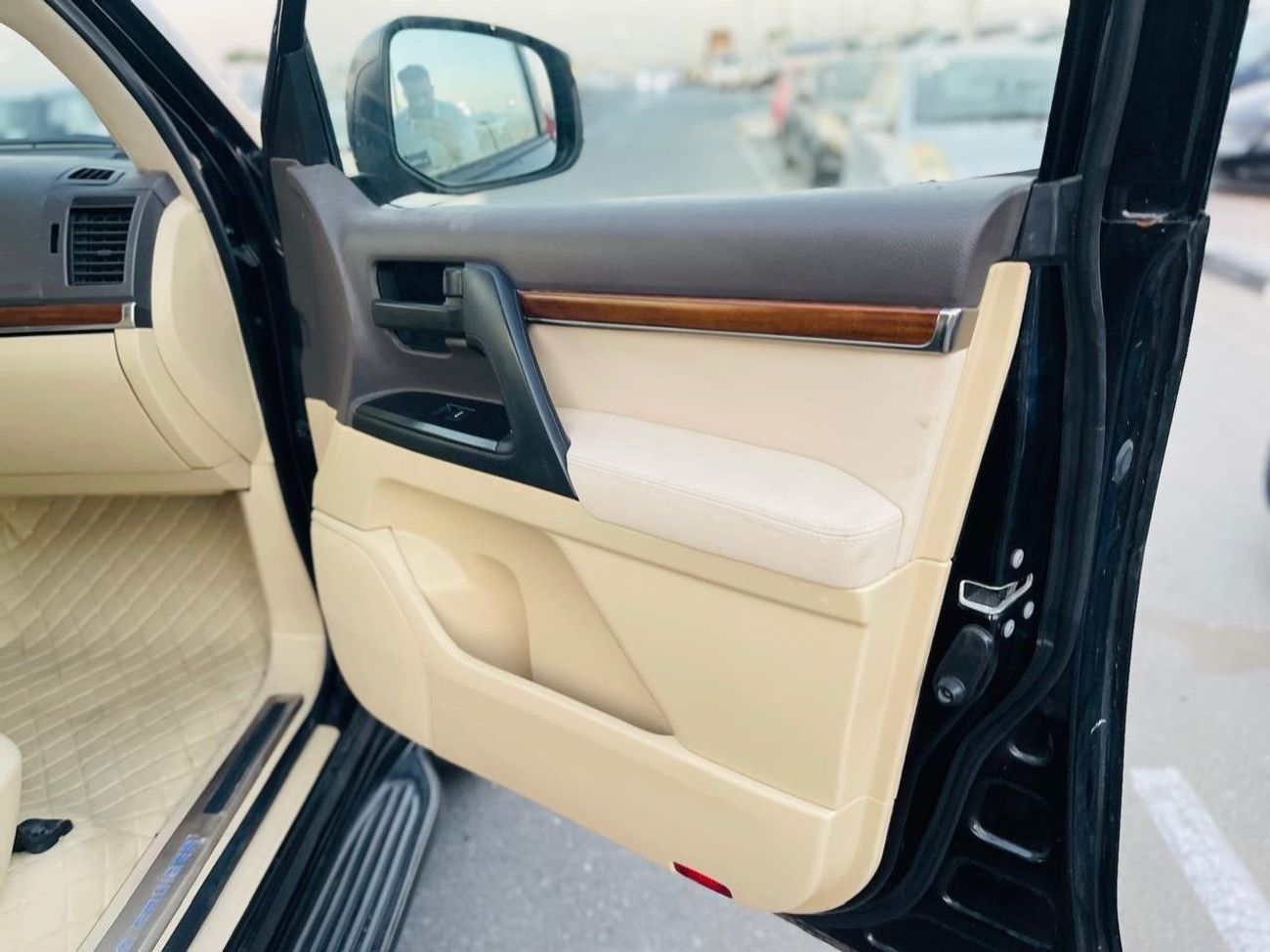 Toyota Land Cruiser Toyota landcuriser GXR V8  2014  upgrade inside & outside 2024 shape full option