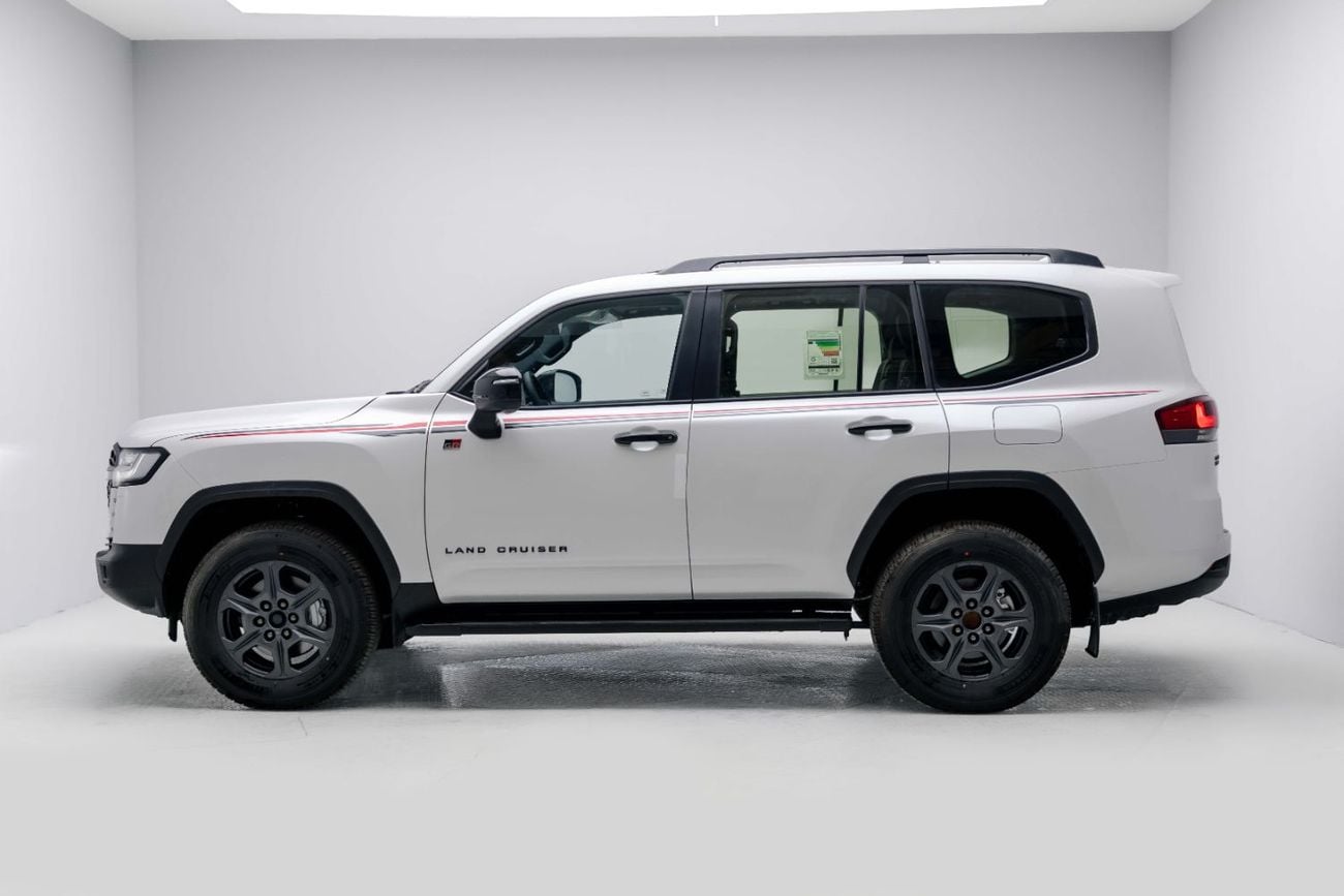 تويوتا لاند كروزر LC300 GR Sport 3.3L Precious White Inside GRS Black & Dark Red | Export Only