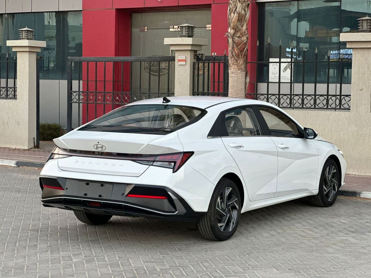 هيونداي إلانترا مواصفات الخليج