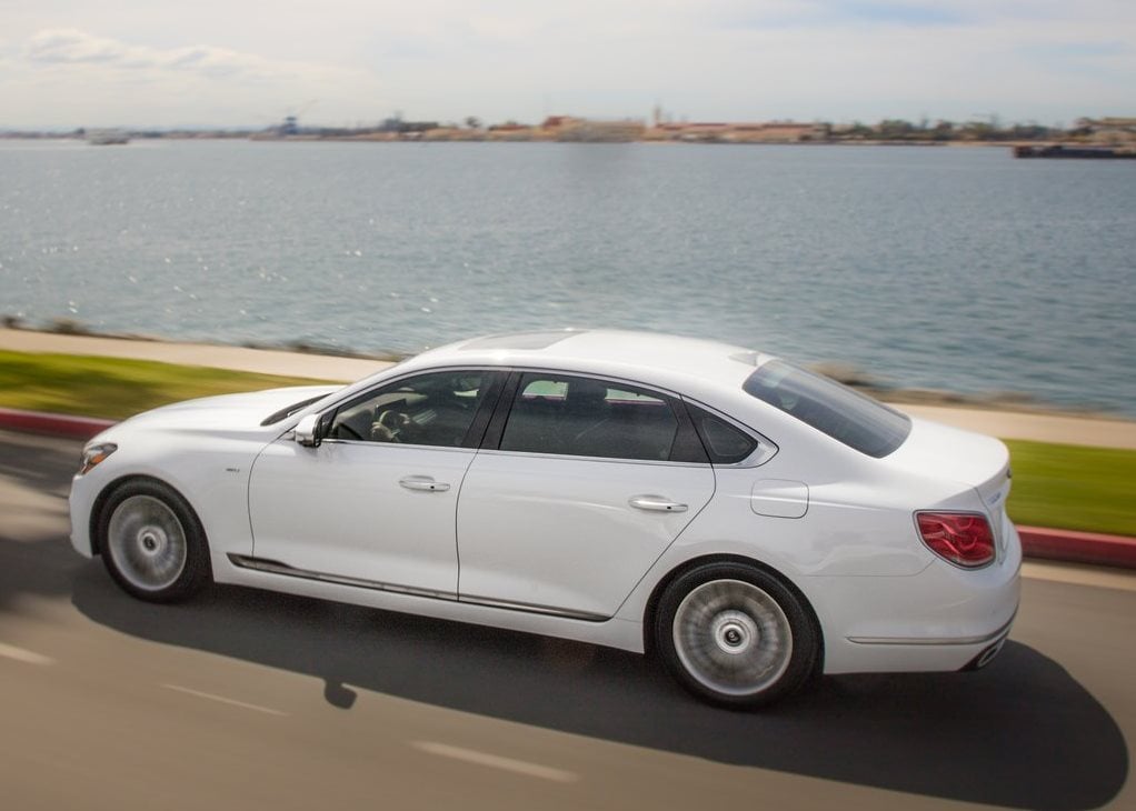 Kia K900 exterior - Side Profile