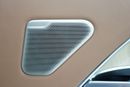 لاند روفر رينج روفر SV LWB P530 2023 Vogue SV LWB, Two-Tone Interior, Executive Rear Seat w/ Entertainment, Al Tayer Warr + Serv!!