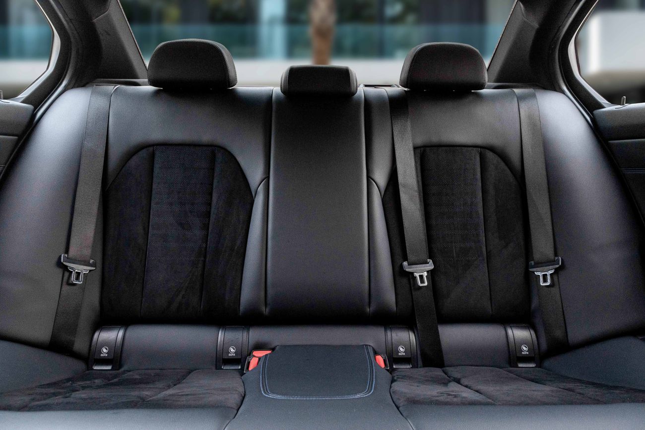 BMW 330i 330i M Sport | 2,742 P.M | 0% Downpayment | Low KMs! | Ramadan Offer!