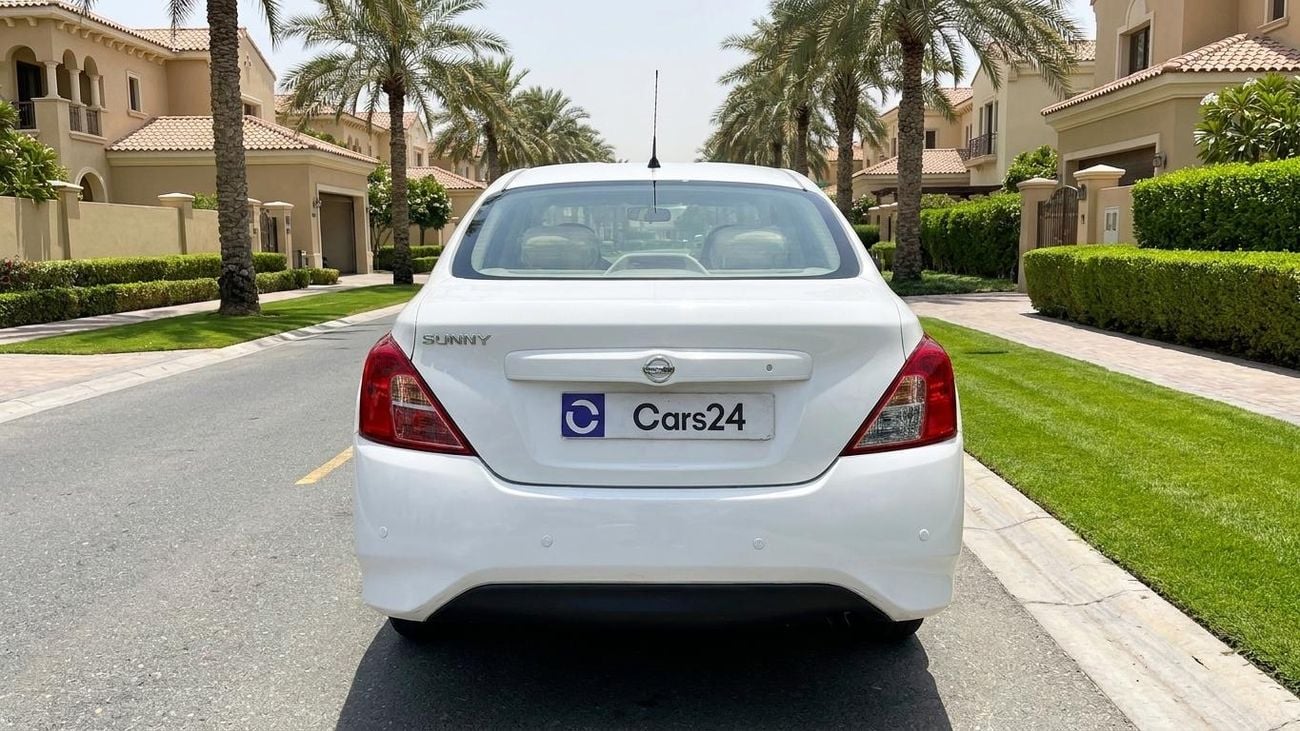 نيسان صني SL كارس24 هي سوق ضخم للسيارات المستعملة موثوق ومضمون ٪كارس24 هي سوق ضخم للسيارات المستعملة موثوق ومضمون