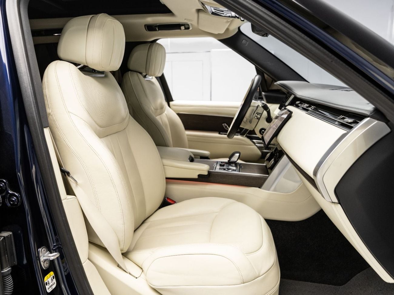 لاند روفر رينج روفر 2023 Range Rover HSE P400, 3.0TC I6, 4WD, 395bhp, 8 Speed Auto