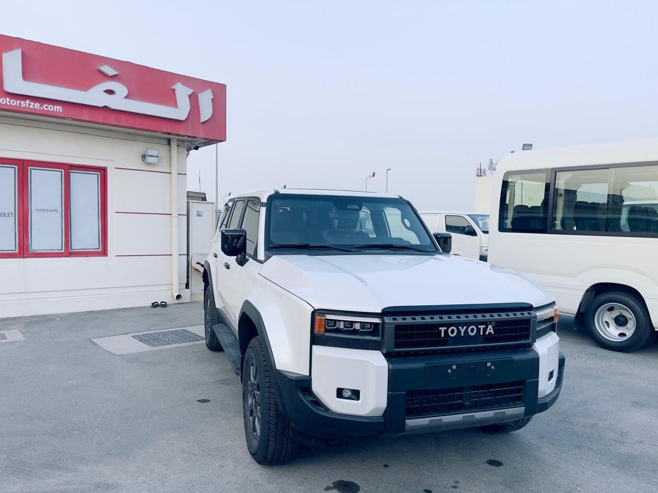 تويوتا برادو adventure 2.8l