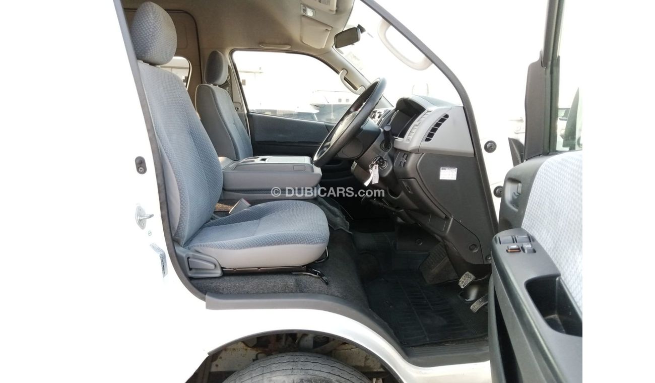 Toyota Hiace TOYOTA HIACE RIGHT HAND DRIVE (PM926)