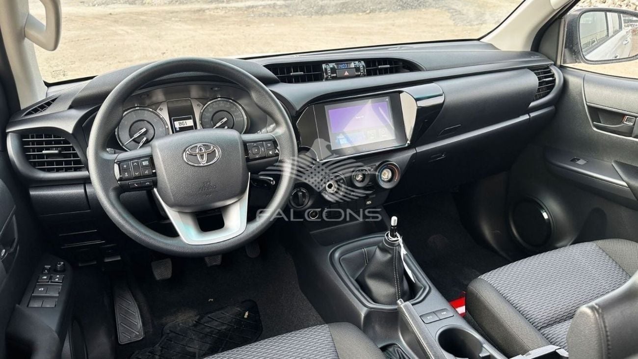 Toyota Hilux DLX Toyota/HILUX D DC 4WD/GUNG3 2.4L Turbo Comfort Power pack - Wide body MT