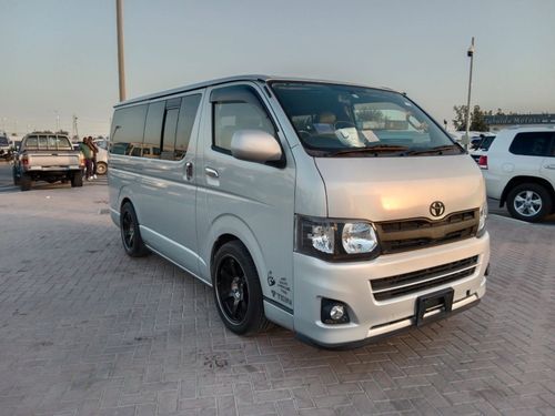 Toyota Hiace TOYOTA HIACE RIGHT HAND DRIVE(PM1182)