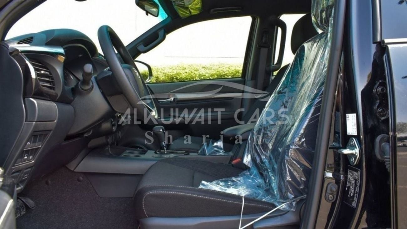 تويوتا هيلوكس Toyota Hilux Adventure 4.0L 4x4 Petrol 2025