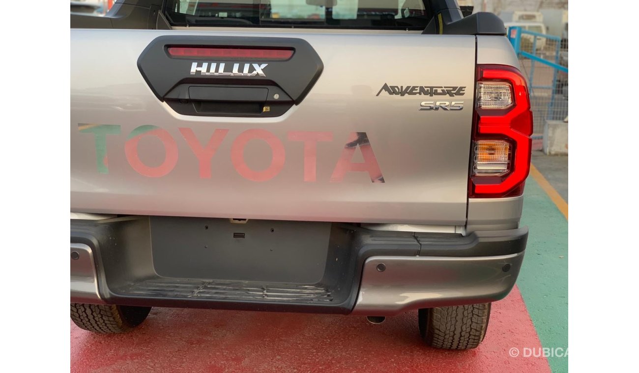 تويوتا هيلوكس Toyota Hilux Adventure AT 4.0L V6 Gasoline with Roll Bar