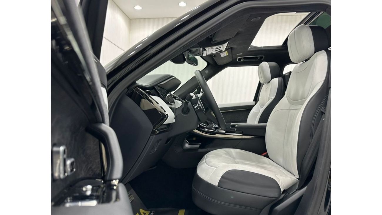 Land Rover Range Rover Sport 2023 Range Rover Sport P530 V8 First Edition, Apr 2028 RR Warranty + June 2028 RR Service Pack, GCC