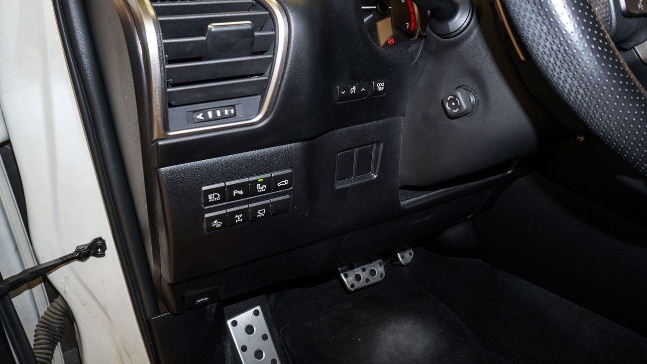 Lexus NX200t F-Sport