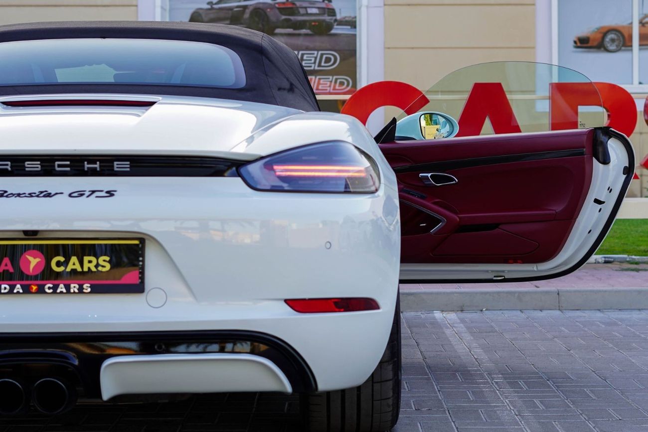 Porsche 718 Boxster Porsche 718 Boxster GTS Convertible 2018 GCC under Warranty with Flexible Down-Payment/ Flood Free.