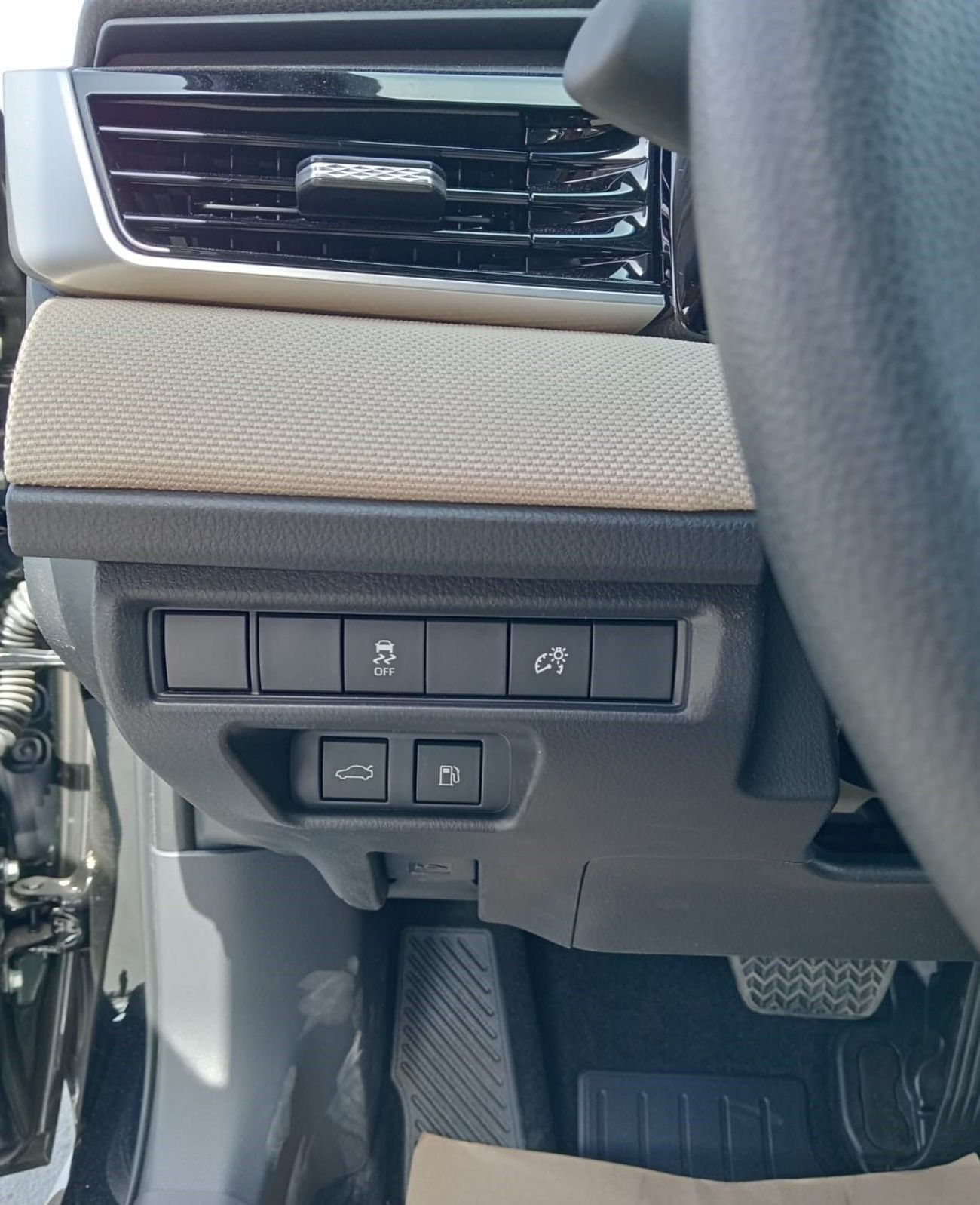 Toyota Camry Toyota Camry 2.5L hybrid 2025 basic