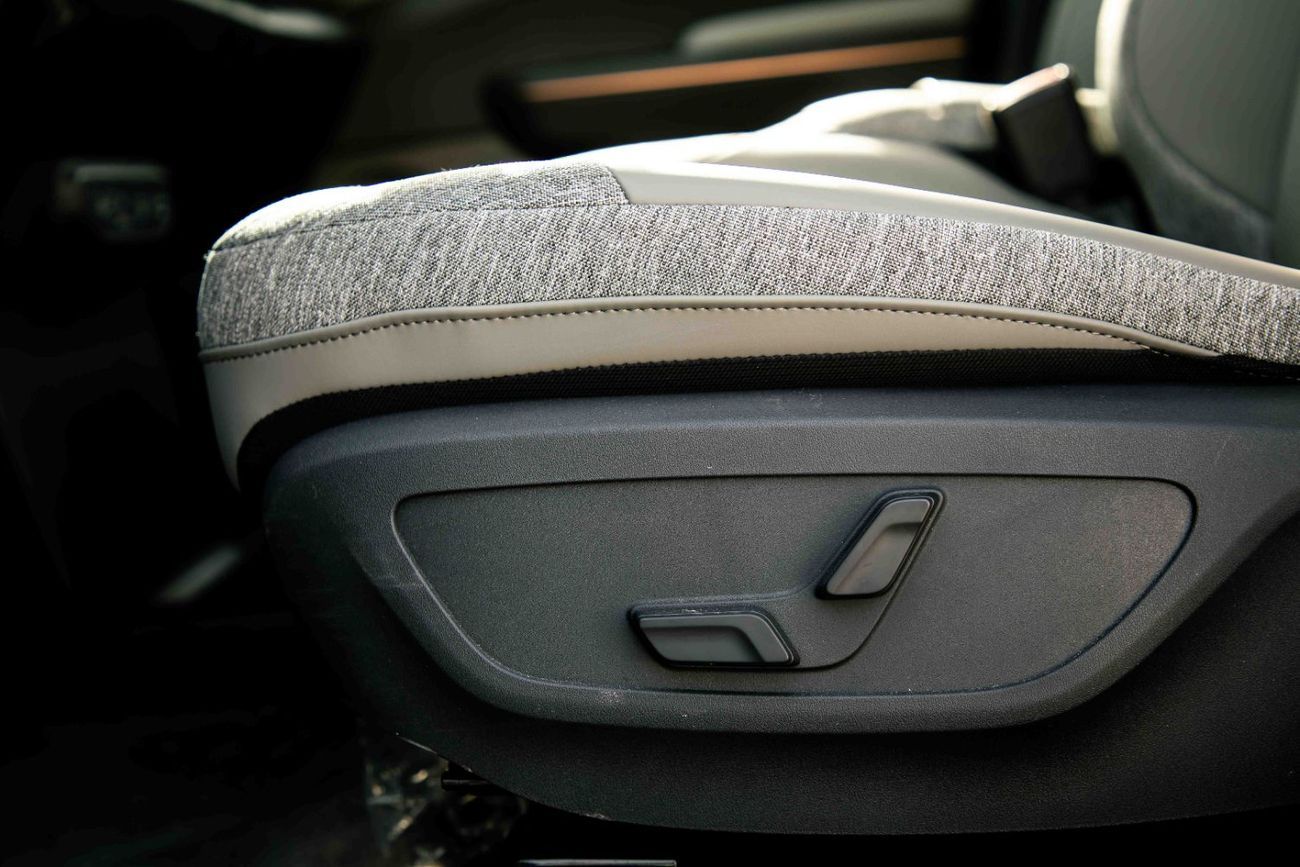 كيا EV5 2024 KIA EV5 LAND 530 - White inside Grey & Black | Export Only