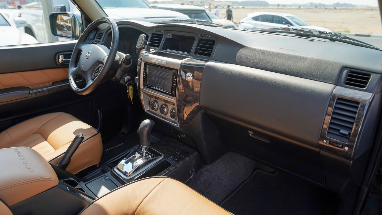 Nissan Patrol Super Safari