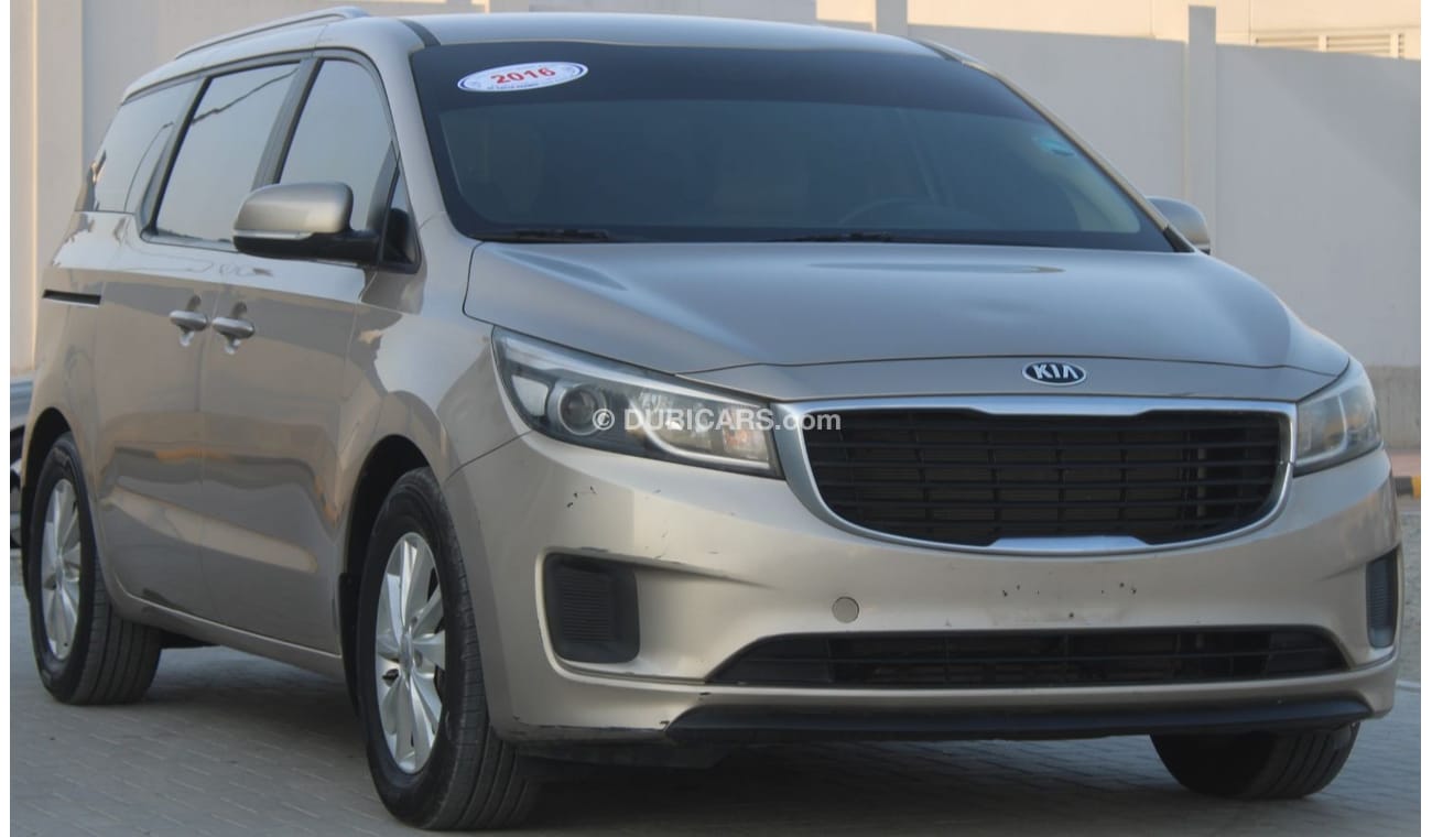 كيا كارنيفال كيا كرنفال 2016 خليجي بحالة ممتازة بدون صبغ بدون حوادث