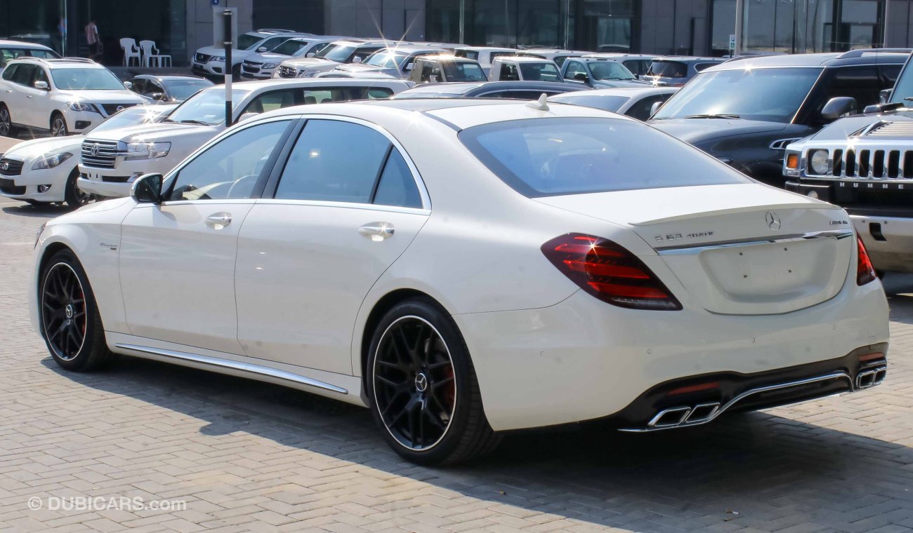 مرسيدس بنز S 63 AMG 4 Matic