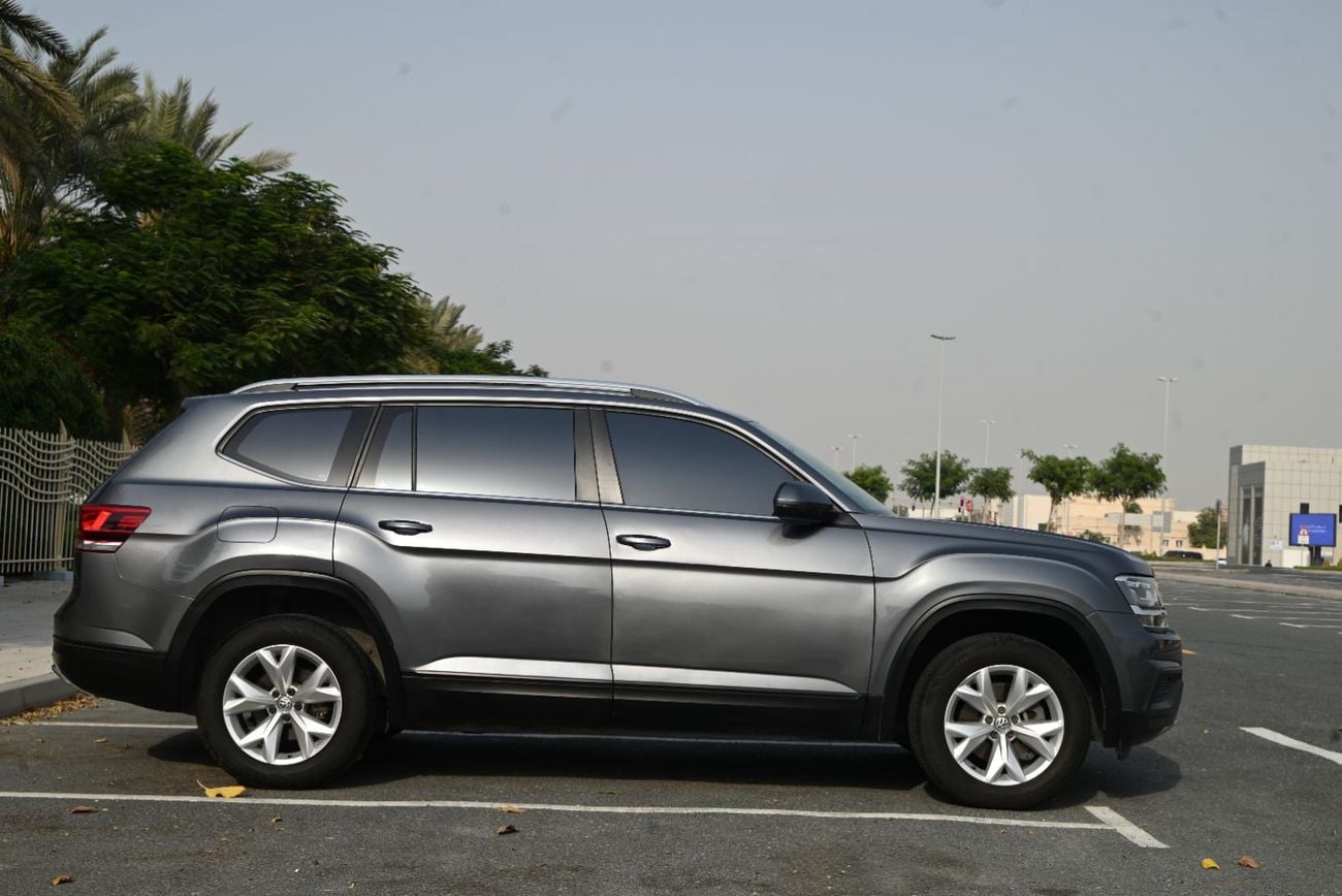 Volkswagen Teramont S Trendline 3.6L - 0% DP - GCC SPECS - VOLKSWAGEN TERAMONT 4WD - FIRST OWNER