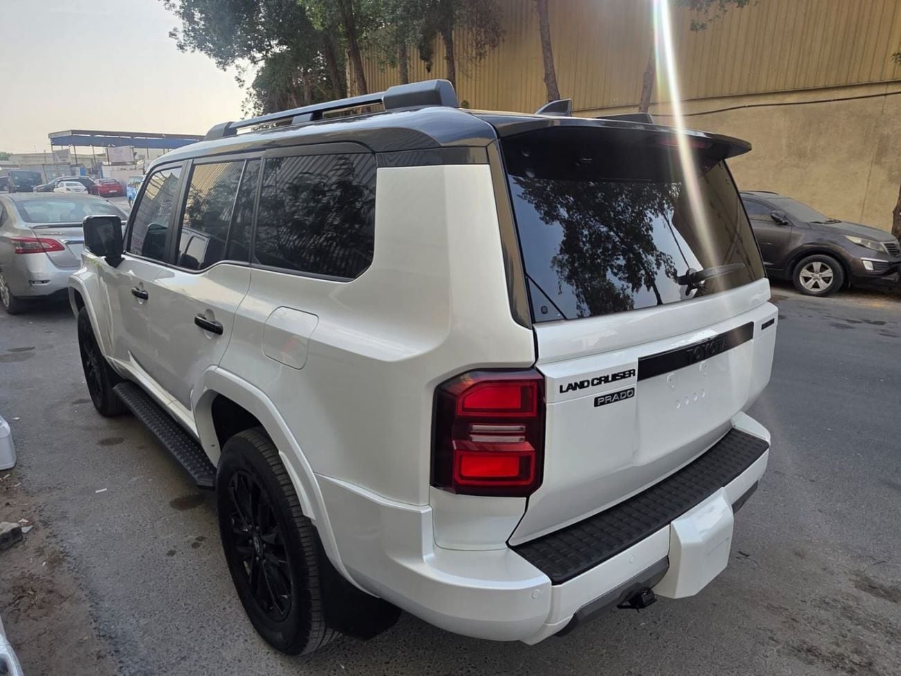 Toyota Prado KAKADU TOYOTA PRADO 2025 WHITE 4WD AT DIESEL = RIGHT HAND