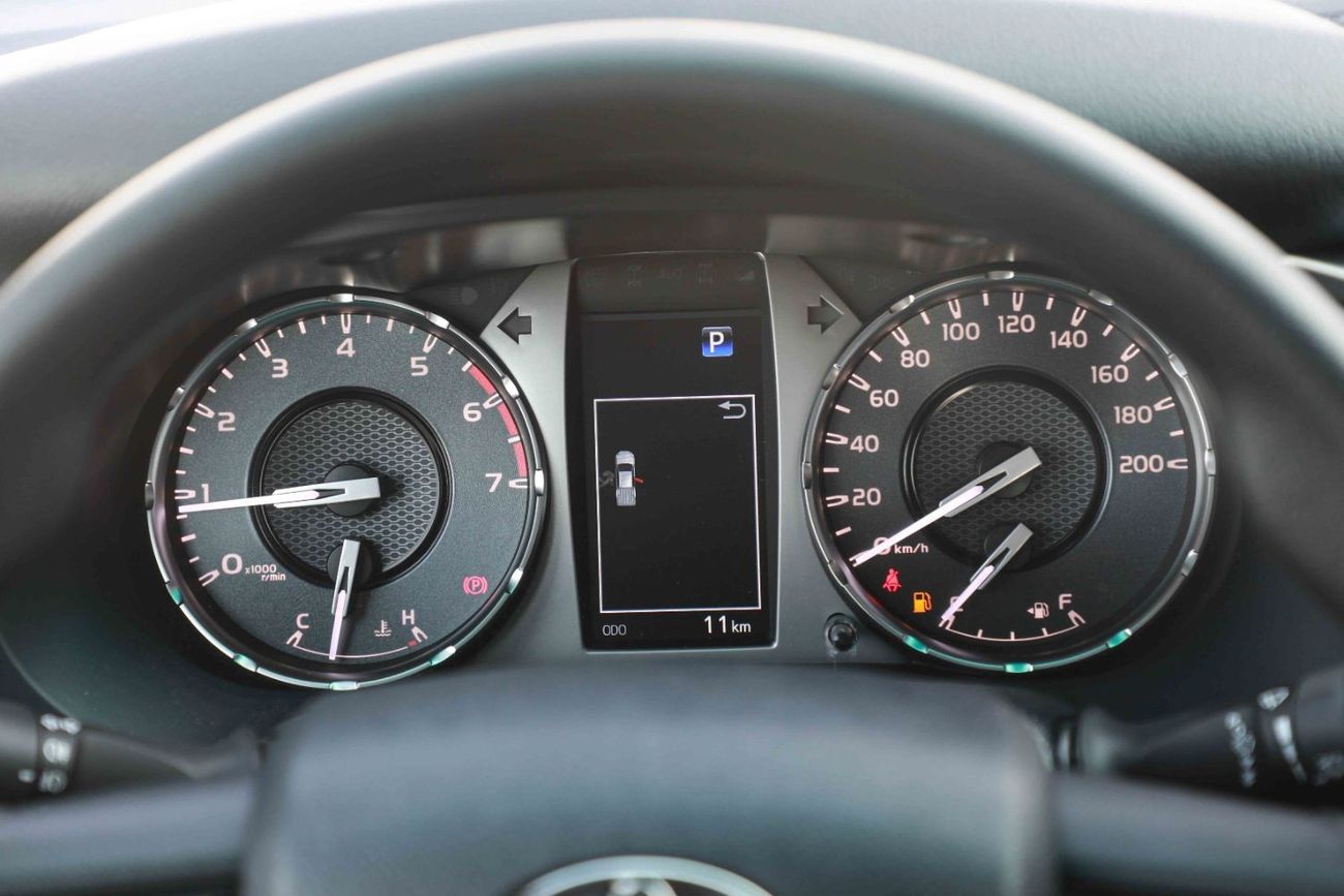 Toyota Hilux 2025 TOYOTA HILUX SR5 4.0 - ATTITUDE BLACK inside RED | Export Only