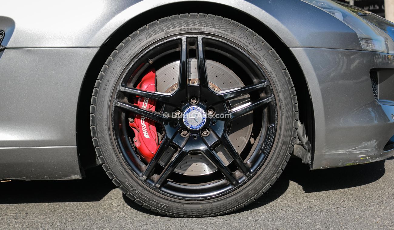 Mercedes-Benz SLS AMG