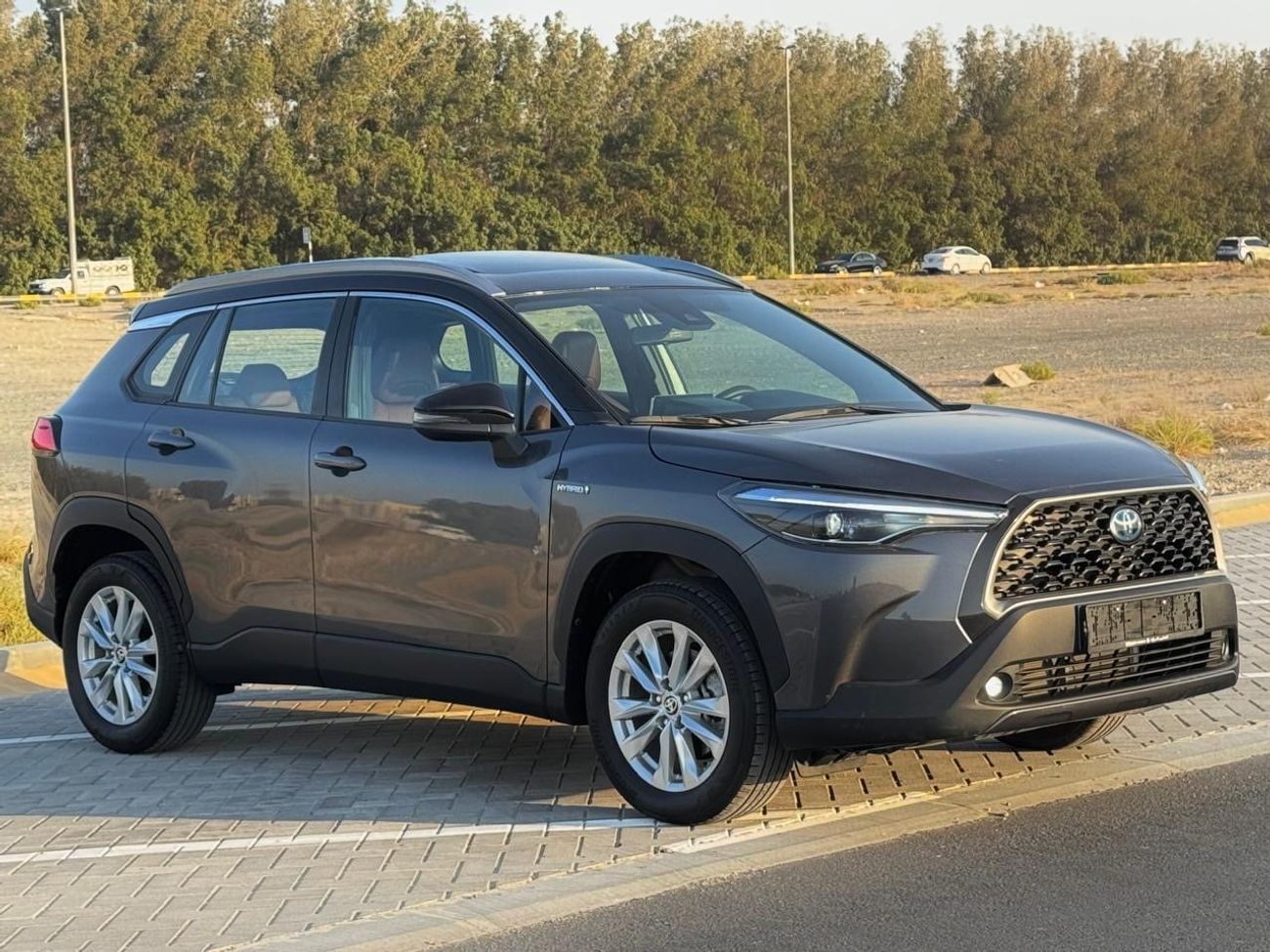 تويوتا كورولا كروس Top OF Range Corolla Cross 1.8L 2023 GCC (Hybrid) FULL OPTION