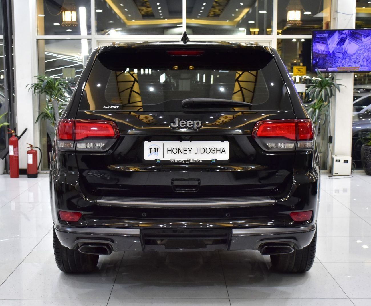 Jeep Grand Cherokee EXCELLENT DEAL for our Jeep Grand Cherokee S ( 2019 Model ) in Black Color GCC Specs