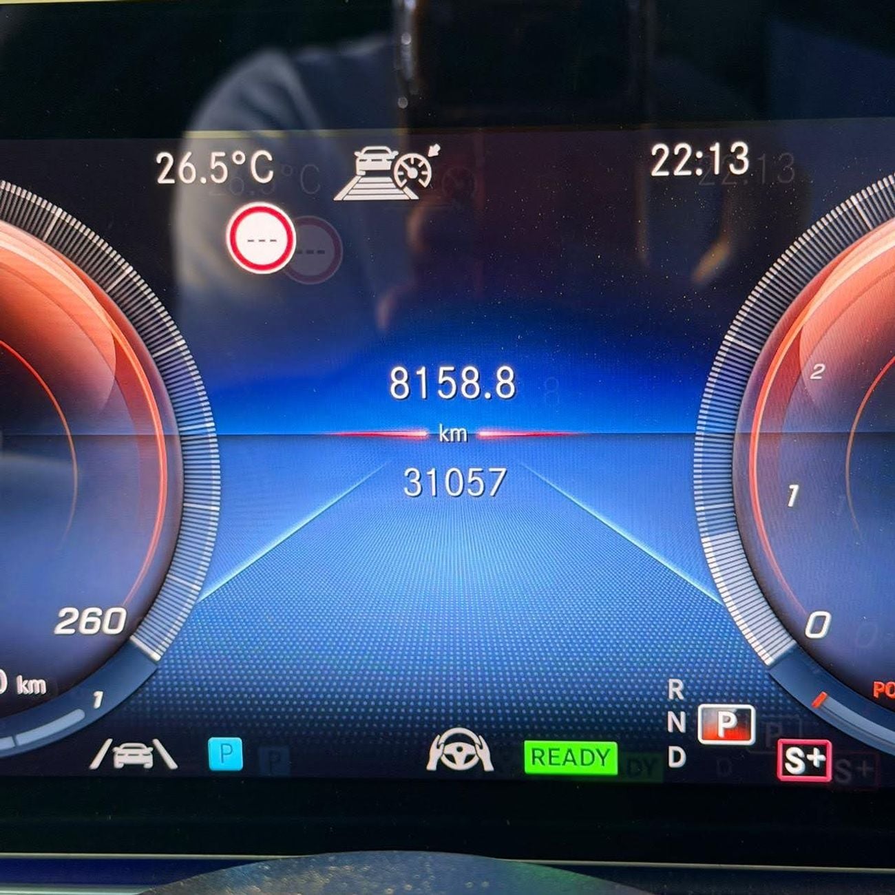 مرسيدس بنز E 350 4MATIC (NON GCC) مرسيدس E350 موديل 2021   وارد كوريا  كلين تايتل (Clean Title)  الممشى: 31,057 كم  ا