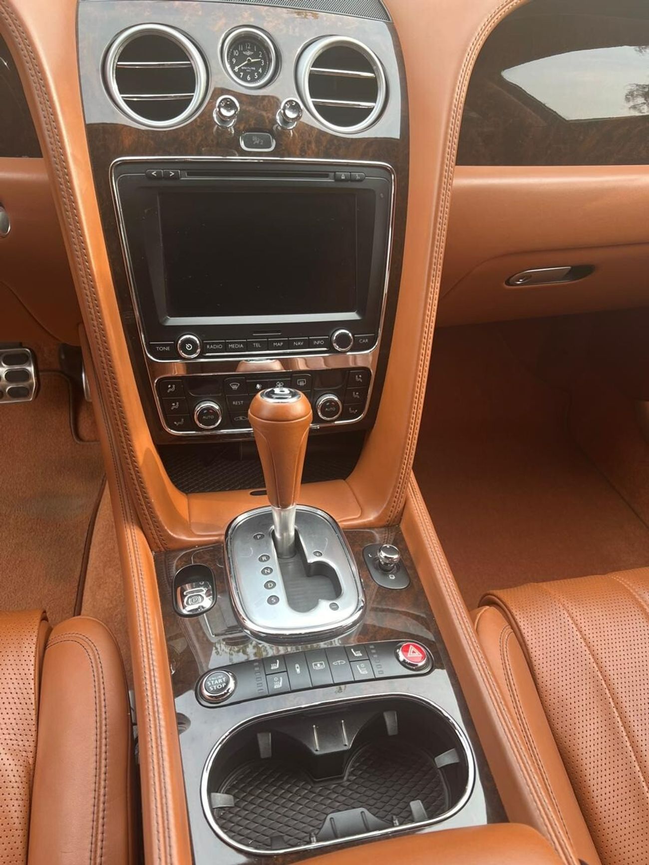 بنتلي فلاينج سبور V8 4L