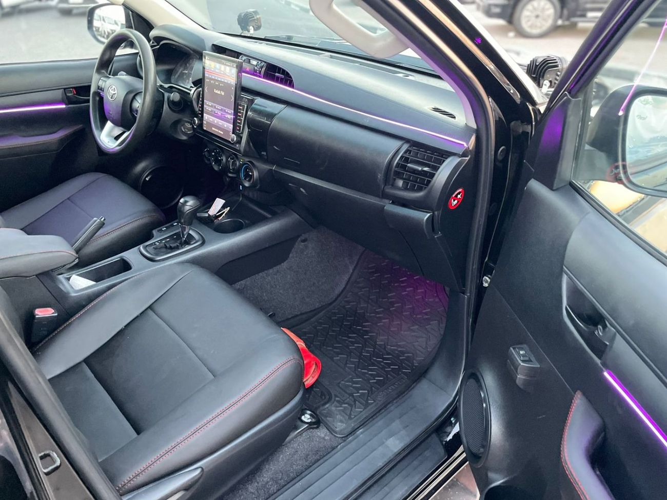 تويوتا هيلوكس 