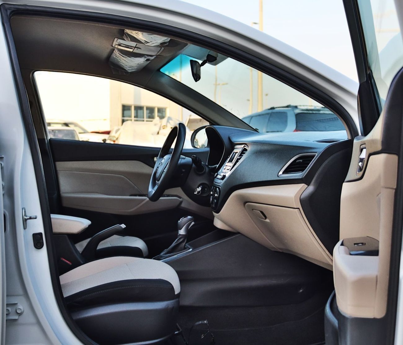 Hyundai Accent 2021 Hyundai Accent GL (RB), 4dr Sedan, 1.6L 4cyl Petrol, Automatic, Front Wheel Drive