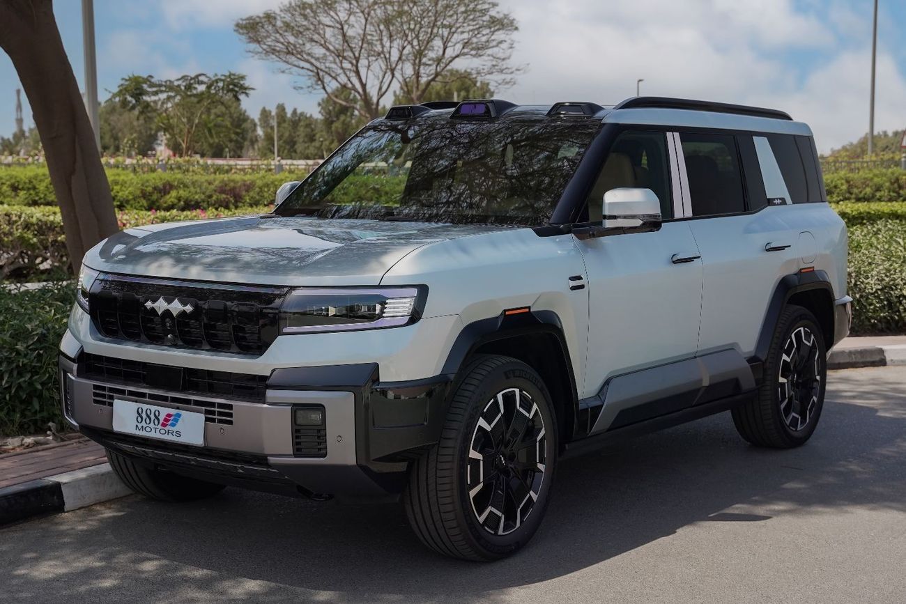 BYD Leopard 8 2025 BYD Leopard 8 Flagship plug in Hybrid 2.0L 7 seater 0KM