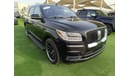 Lincoln Navigator Presidential Car in excellent condition. clean from the inside and outside!