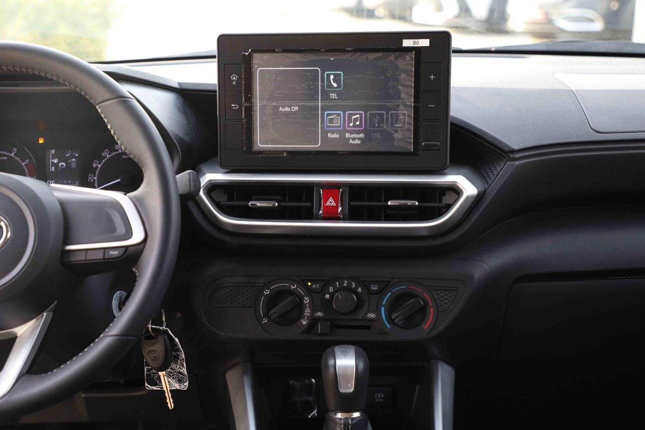 تويوتا ريز تويوتا رايز 2023 1.0 تيربو جي - ابيض من الداخل اسود | تصدير فقط