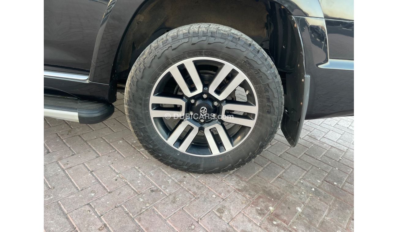 Toyota 4Runner Limited edition 4X4 7 seats