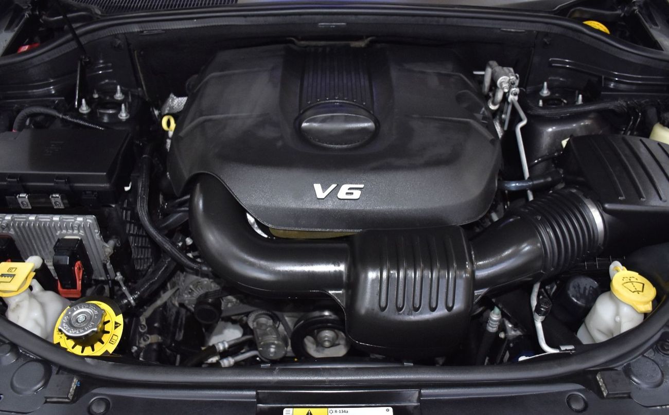 جيب جراند شيروكي EXCELLENT DEAL for our Jeep Grand Cherokee Limited 4WD ( 2015 Model ) in Grey Color GCC Specs