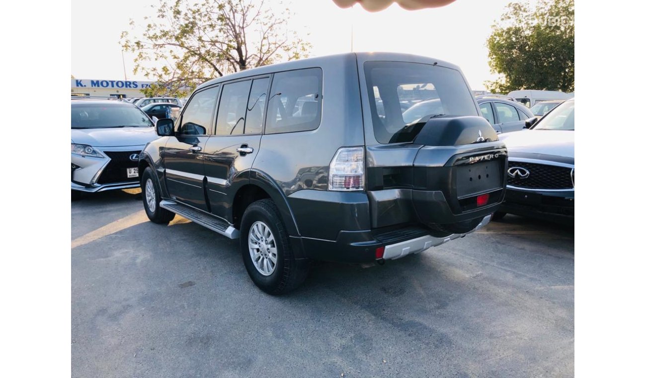 Mitsubishi Pajero 3.5L PETROL, LEATHER SEATS