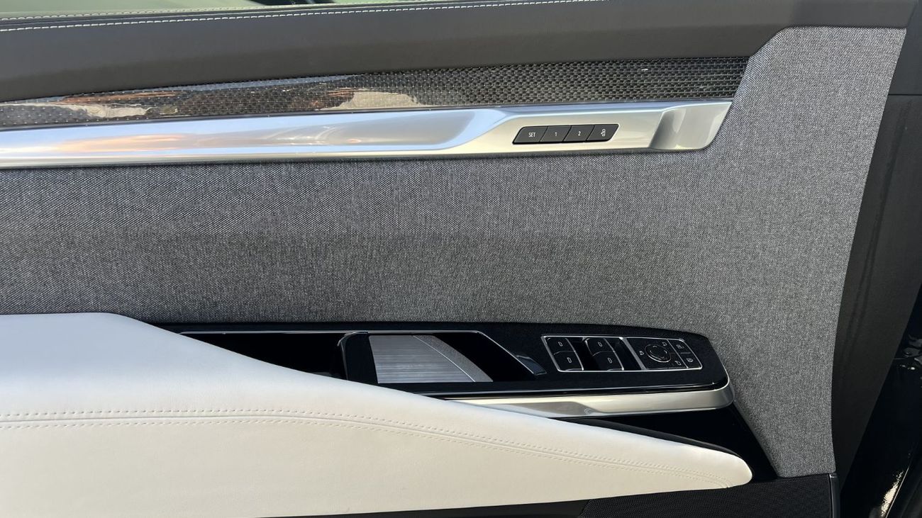 Cadillac Escalade CADILLAC Escalade-V 6.2L VIP DEALER WARRANTY and SERVICE CONTRACT