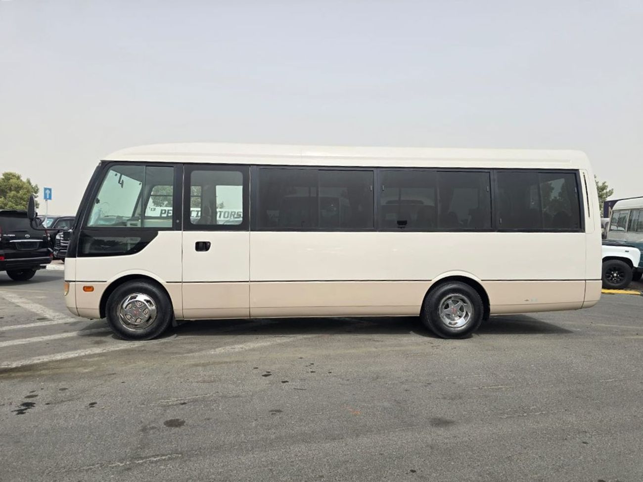 Mitsubishi Rosa MITSUBISHI ROSA BUS RHD 2002 MODEL 4.9 L DIESEL AUTOMATIC(PM00081)